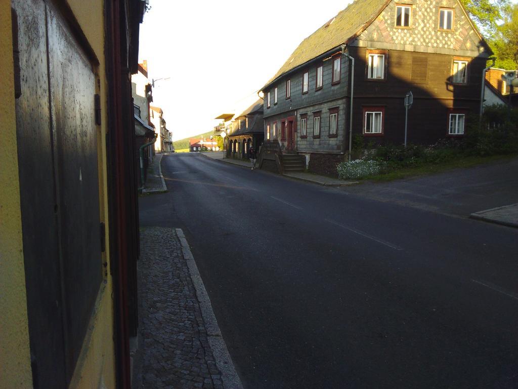 Jiretinska Chaloupka Apartman Jiřetín pod Jedlovou Kültér fotó