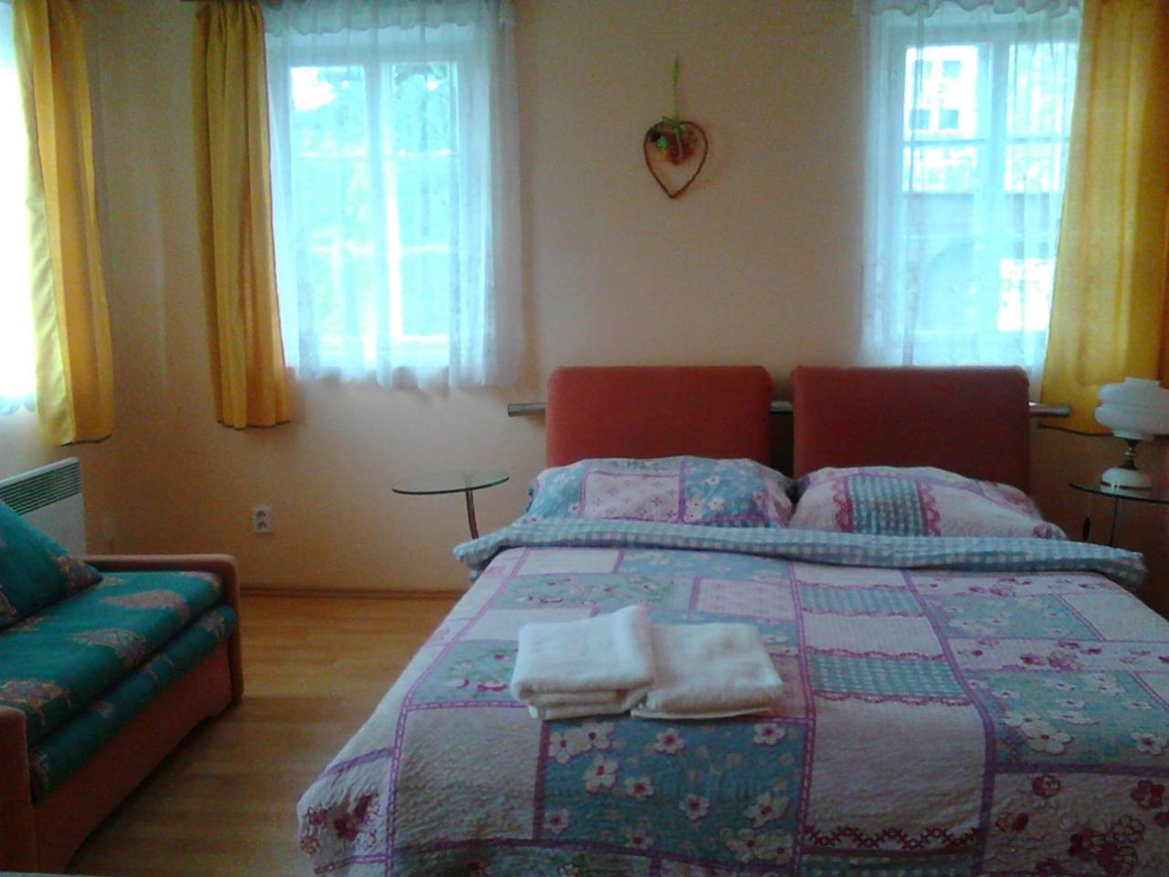 Jiretinska Chaloupka Apartman Jiřetín pod Jedlovou Kültér fotó